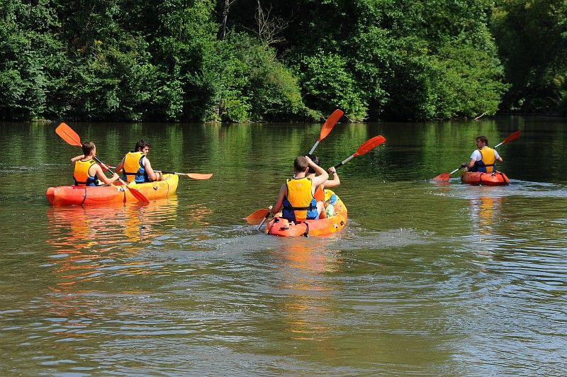 Pratique du canoë sur l'Huisne